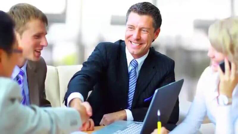3 bonnes raisons de se tourner vers le coaching en entreprise - CoachingWays France 3 bonnes raisons de se tourner vers le coaching en entreprise